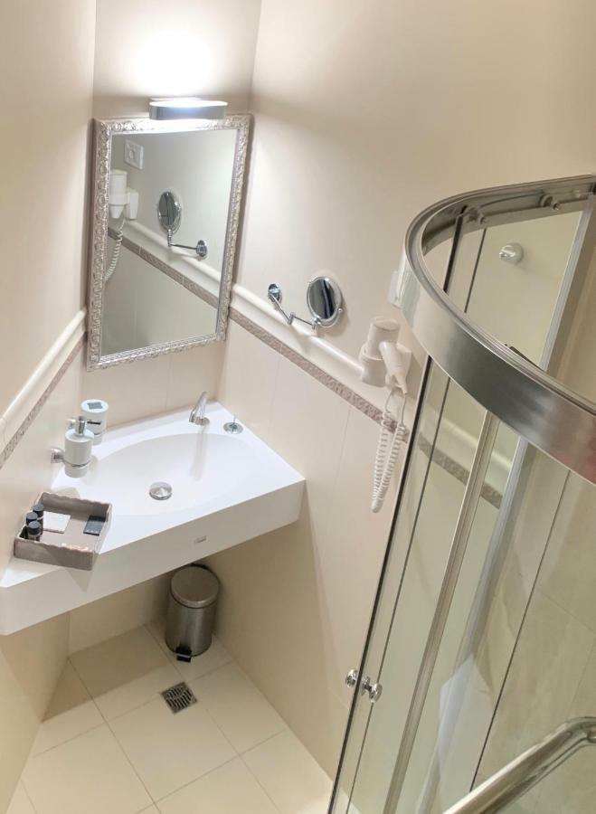 Hotel & Spa Celigo Portoroz Ruang foto